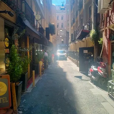 2 Bedrooms Area Located 1floor Apartment *